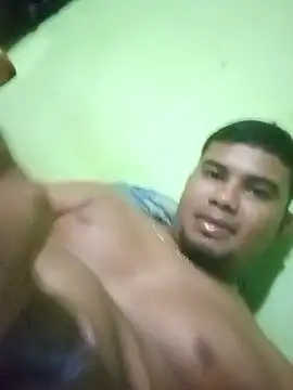 Snapshot of JosueA01 chatting on 8, 4, 2026 JosueA01 online show from 8, 4, 2026