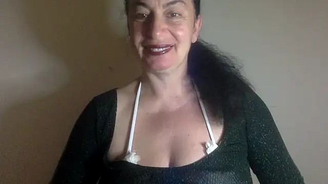Snapshot of Lizzaa80 chatting on 11, 6, 2026 Lizzaa80 online show from 11, 6, 2026