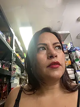 MIA ROSSEEE online show from 21, 5, 2026