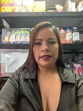 MIA ROSSEEE online show from 13, 6, 2026