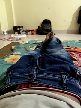 Snapshot of _younger_couples_ chatting on 11, 4, 2026 younger couples online show from 11, 4, 2026