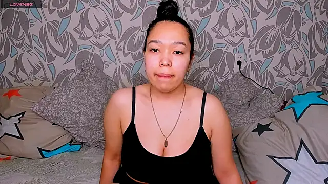 Snapshot of Zlata_lee chatting on 26, 5, 2026 Zlata lee online show from 26, 5, 2026