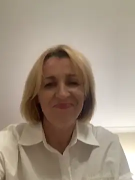 Beautiful Princess Diana online show from 13, 4, 2026