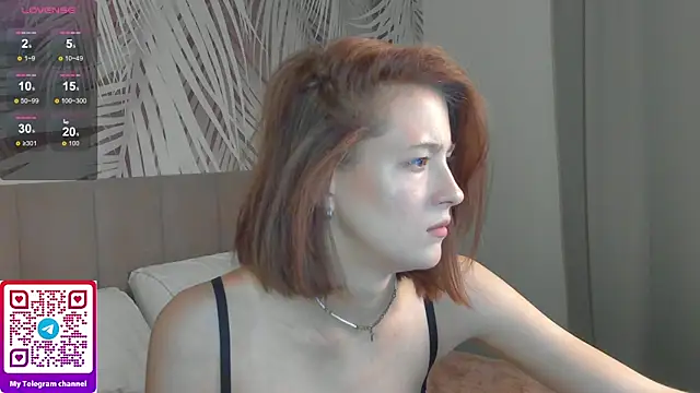 Lizzyvega online show from 4, 6, 2026