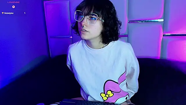 Snapshot of BadEmyXO chatting on 2, 6, 2026 BadEmyXO online show from 2, 6, 2026