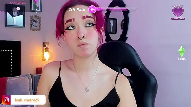 Snapshot of Leah_cherry chatting on 9, 7, 2026 Leah cherry online show from 9, 7, 2026