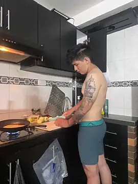 AAROON SCOTT online show from 11, 4, 2026