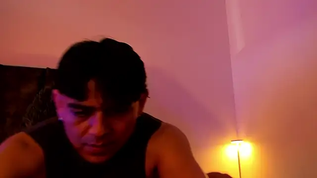 Snapshot of Bryan_Rossi chatting on 28, 4, 2026 Bryan Rossi online show from 28, 4, 2026