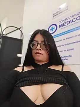 Snapshot of SOFI__10 chatting on 17, 7, 2026 SOFI 10 online show from 17, 7, 2026