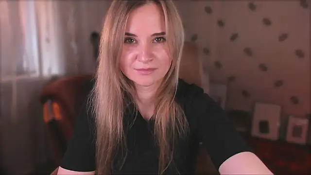 MiaSparkes online show from 18, 7, 2026