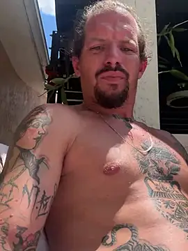 youngwildfreee online show from 20, 4, 2026