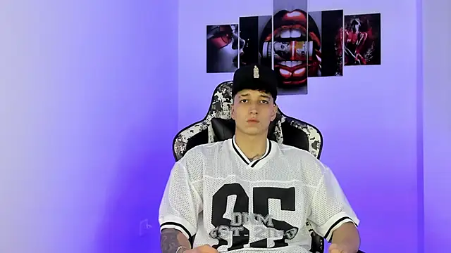 eithan boy  online show from 3, 7, 2026