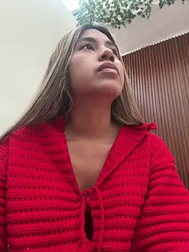 Snapshot of Kimmiebellarie chatting on 8, 5, 2026 Kimmiebellarie online show from 8, 5, 2026