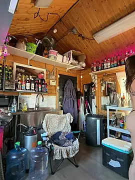 juicybootyquinn online show from 18, 6, 2026