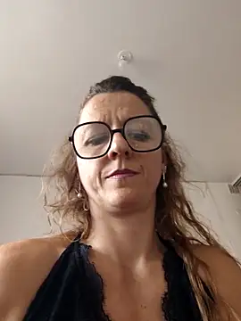 Snapshot of Shely5934 chatting on 9, 6, 2026 Shely5934 online show from 9, 6, 2026