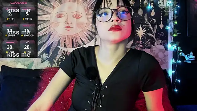 Snapshot of LaxiViolet chatting on 31, 7, 2026 LaxiViolet online show from 31, 7, 2026