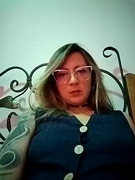VALELUXX online show from 3, 5, 2026