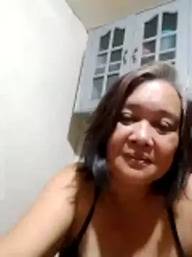 jeanyummytits online show from 11, 5, 2026