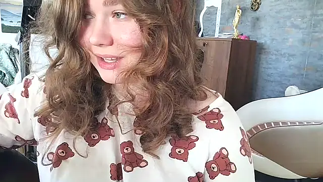 AmeliFoxi online show from 23, 4, 2026