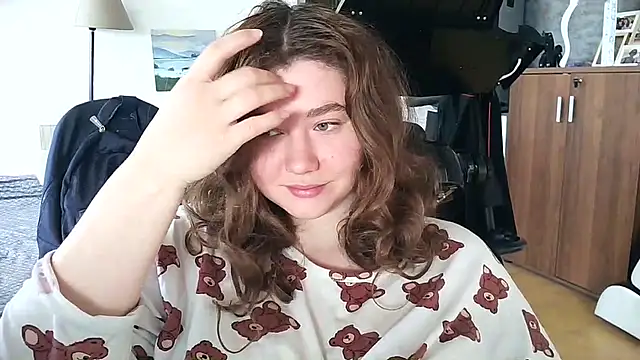 AmeliFoxi online show from 25, 4, 2026