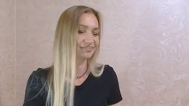 Snapshot of NoirEnigma chatting on 6, 6, 2026 NoirEnigma online show from 6, 6, 2026