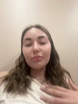 Doris2222 online show from 13, 4, 2026