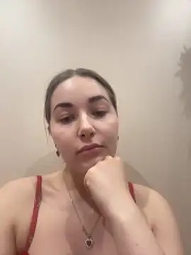 Doris2222 online show from 15, 4, 2026