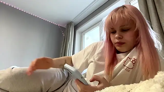 Iam Eshly online show from 15, 4, 2026