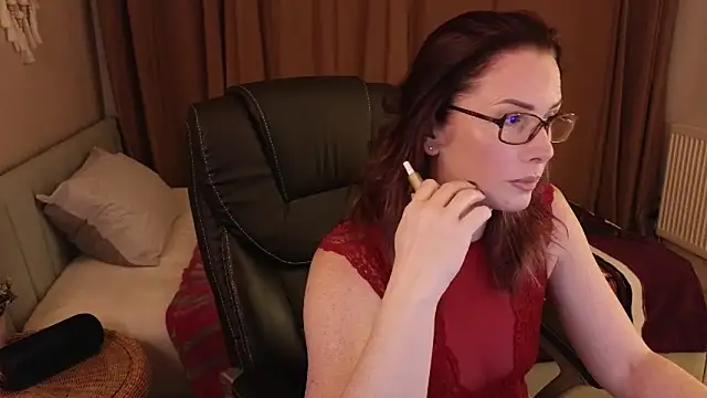 Sharon Red online show from 7, 12, 2024