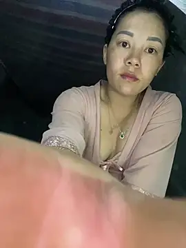 daisy-yeu online show from 13, 4, 2026