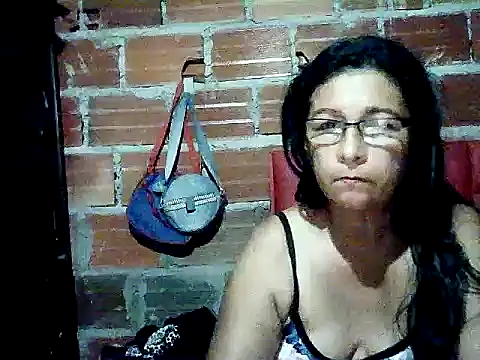 lola teem online show from 18, 4, 2026