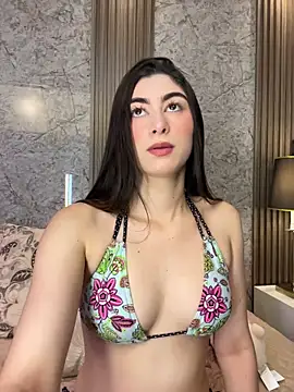 Snapshot of evelyn_hills chatting on 30, 6, 2026 evelyn hills online show from 30, 6, 2026