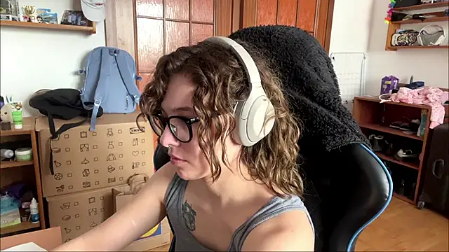 PillowPeachX online show from 15, 5, 2026