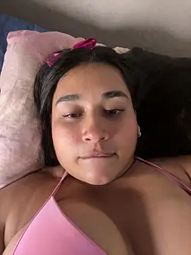 Snapshot of Cotton_angel chatting on 26, 4, 2026 Cotton angel online show from 26, 4, 2026