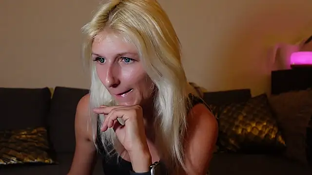 barbiplaymate online show from 16, 1, 2025