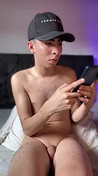 Snapshot of michaell_twinkk chatting on 31, 5, 2026 michaell twinkk online show from 31, 5, 2026
