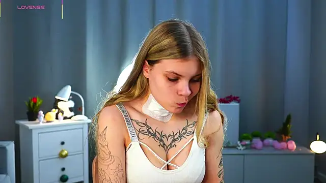 LesleeOpenshaw online show from 14, 4, 2026