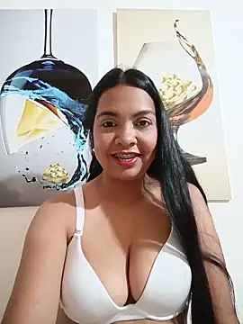 Silvana2927 online show from 6, 6, 2026