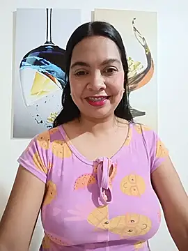 Snapshot of Silvana2927 chatting on 3, 7, 2026 Silvana2927 online show from 3, 7, 2026