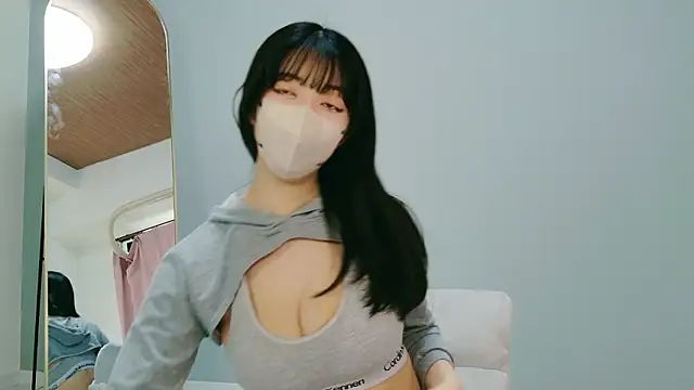 Snapshot of Hcup_leo chatting on 24, 4, 2026 Hcup leo online show from 24, 4, 2026