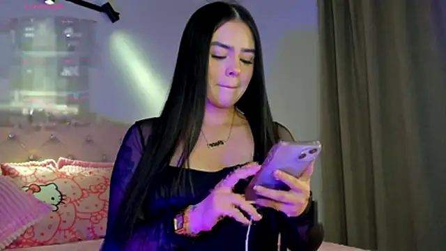 holly444  online show from 11, 7, 2026