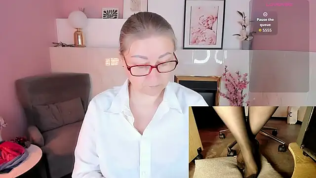 Alexandra Kind online show from 16, 7, 2026