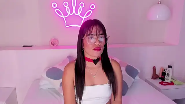 Snapshot of CatalinaRey chatting on 16, 4, 2026 CatalinaRey online show from 16, 4, 2026