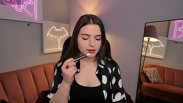 AliceLiador  online show from 17, 5, 2026