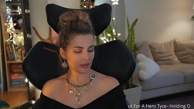 Lady--M online show from 18, 6, 2026