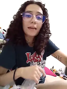 Snapshot of Aura_Phone chatting on 18, 4, 2026 Aura Phone online show from 18, 4, 2026