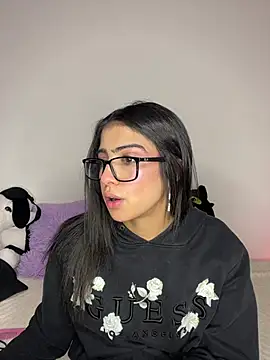 MAIILY MOON online show from 8, 5, 2026