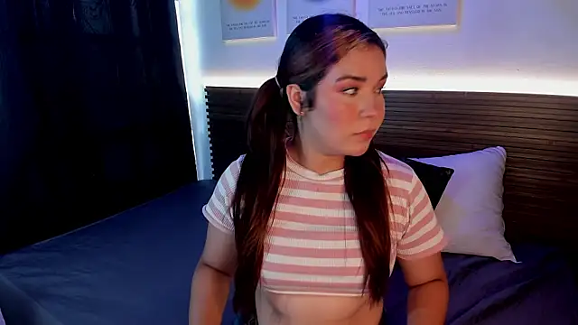 Snapshot of Hanna_Miller7 chatting on 5, 6, 2026 Hanna Miller7 online show from 5, 6, 2026