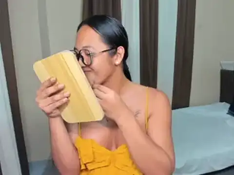 Snapshot of Jannahsofuck chatting on 3, 8, 2026 Jannahsofuck online show from 3, 8, 2026