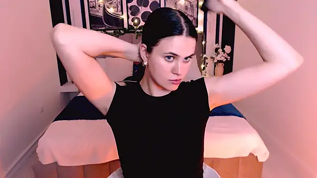  Scarlett Lee  online show from 9, 7, 2026